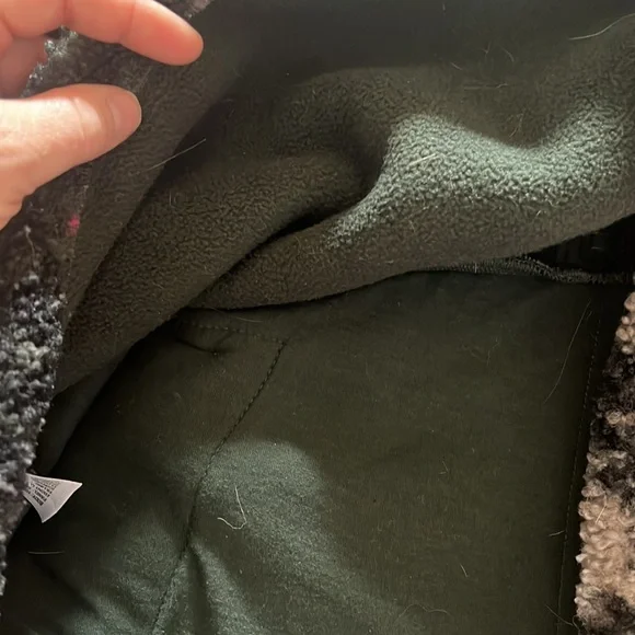 Fleece lined pull over - Picture 5 of 5